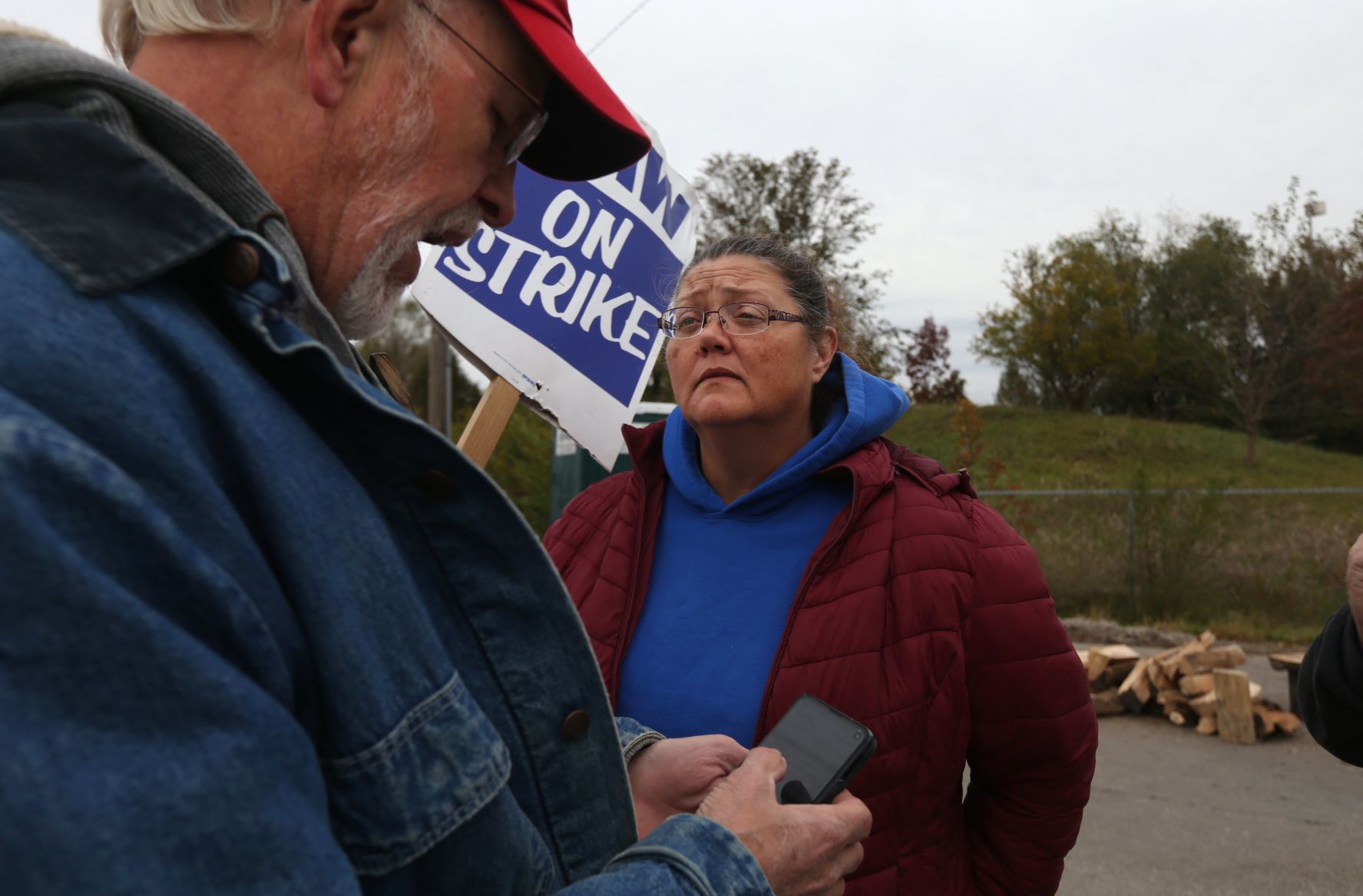 GM workers ratify contract, 40-day ends